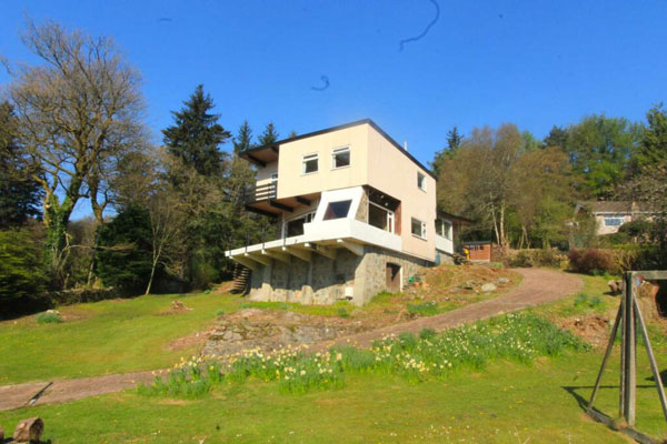 Frank Lloyd Wright-inspired modern house in Garelochhead, Argyll and Bute, Scotland