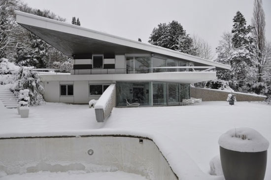 1960s Professor Peter Neufert-designed modernist property in Essen-Bredeney, North Rhine-Westphalia, Germany