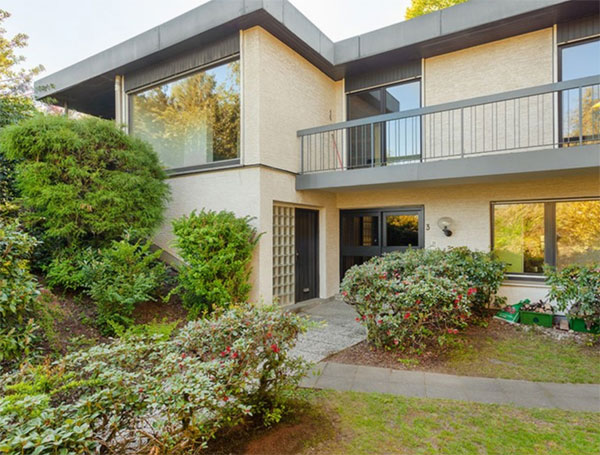 1970s modernist house in Ludenscheid, Germany