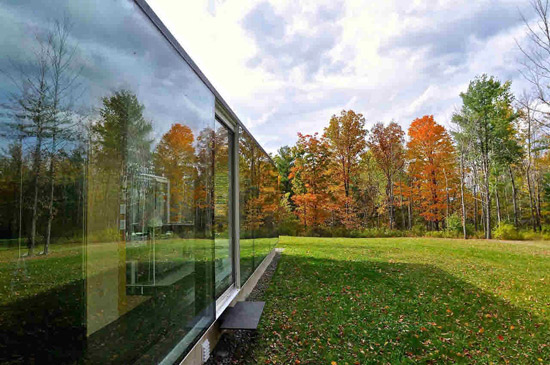 Michael Bell-designed modernist property in Ghent, New York, USA