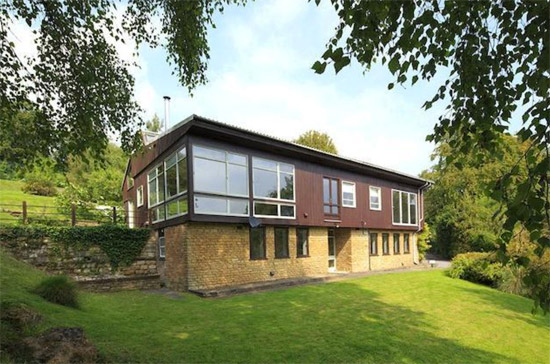 1970s modernist property in Sheepscombe, near Stroud, Gloucestershire