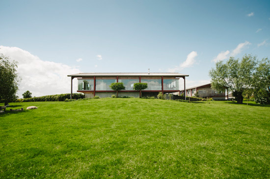 Holiday let: Richard Paxton-designed modernist barn in Glastonbury, Somerset