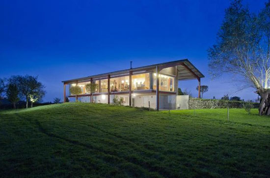 On the market: Richard Paxton-designed Upper Cranfield and Barn in Glastonbury, Somerset