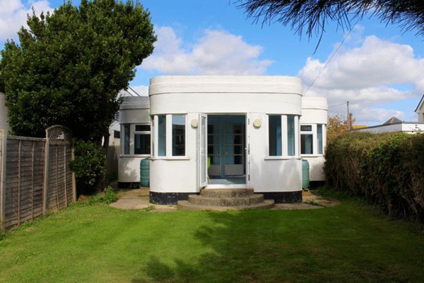 1920s Art Deco Property In Goring By Sea West Sussex