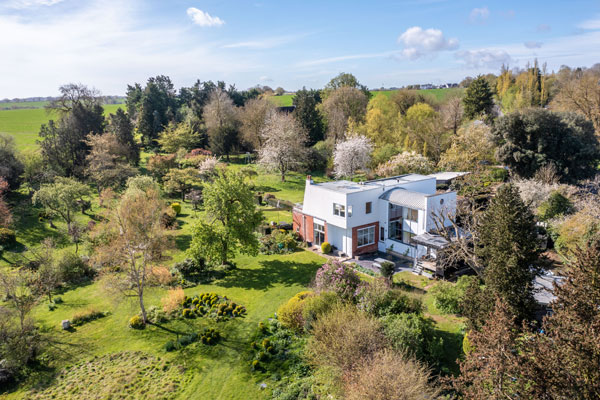 1930s Erno Goldfinger modern house in Dunmow, Essex