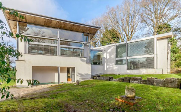 Grand Designs: The Inverted-Roof House in Amersham, Buckinghamshire