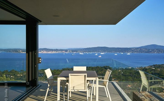 Coastal modernism: Five-bedroom property in Grimaud on the French Riviera, France