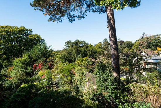 1960s Norman Starrett modernist townhouse in Chislehurst, Kent