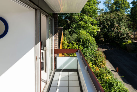 1960s Norman Starrett modernist townhouse in Chislehurst, Kent