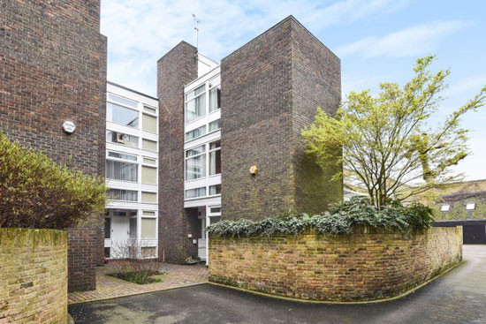 1960s Walter Greaves modernist property in Blackheath, London SE3