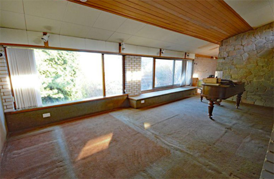 Time capsule for sale: 1960s modernist property in Grayshott, Hampshire