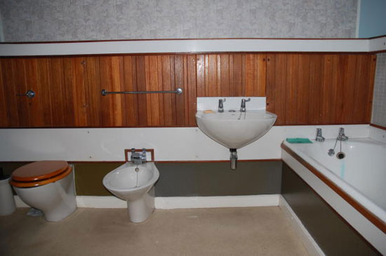 guis4 1970s Stan Wilson-designed two bedroom house in Hutton Village, Guisborough, North Yorkshire