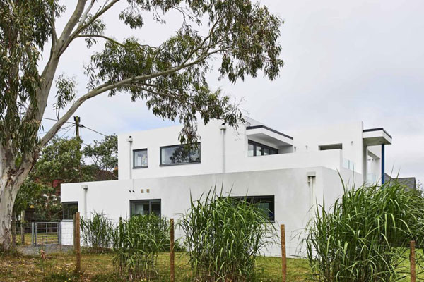 Bauhaus-inspired property in Hamble, Hampshire