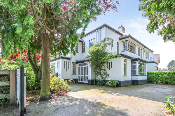 1930s art deco house in Hull, East Yorkshire