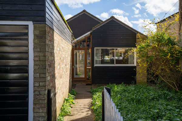 1960s midcentury modern house in Cambridge