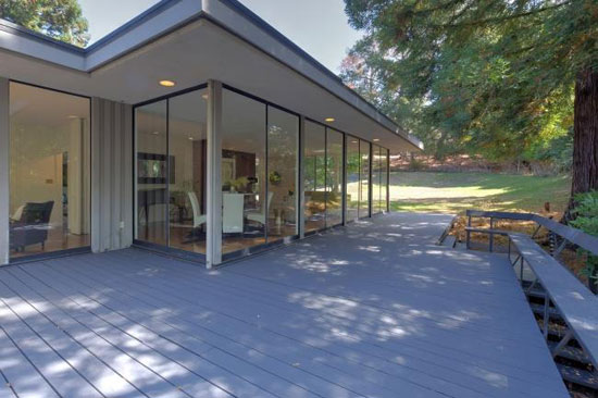 1950s Bob Steiner-designed modernist property in Hillsborough, California, USA
