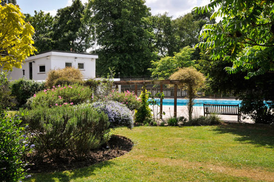 Grade I-listed modernism: Apartment in the 1930s Berthold Lubetkin-designed Highpoint in London N6