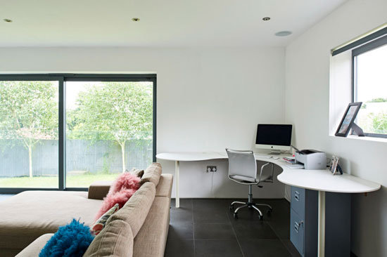 Bauhaus-inspired property in Hamble, Hampshire