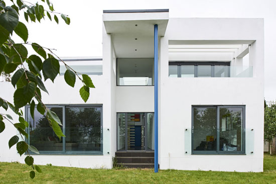 Bauhaus-inspired property in Hamble, Hampshire