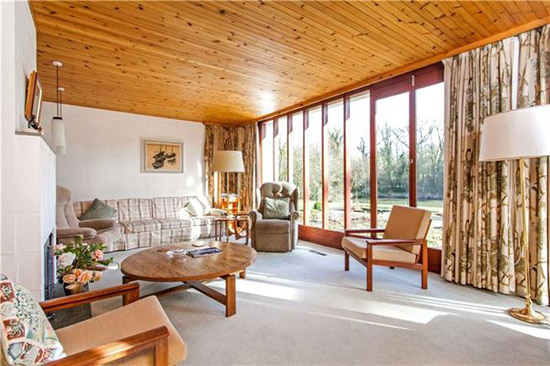 1970s Michael Brawne-designed modernist property in Fishers Pond, Hampshire