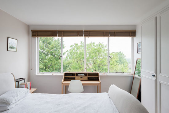 Apartment in the 1930s Berthold Lubetkin-designed Highpoint I in London N6