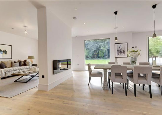 Hilltop House contemporary modernist property in Kingston upon Thames, Surrey