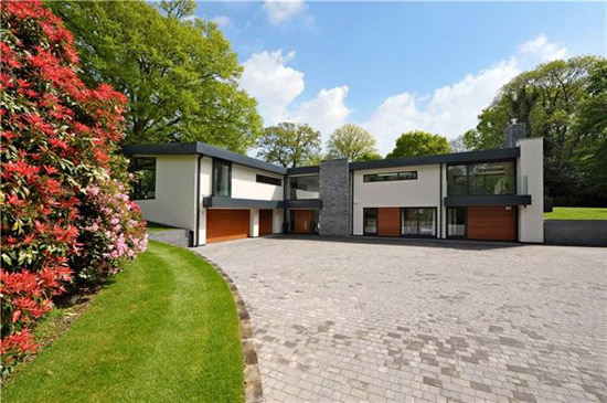 David Wright-designed modernist property in Wimborne, Dorset
