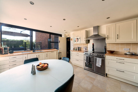 1960s midcentury modern house in Holt Heath, Worcester