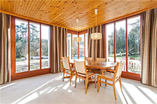 1970s Michael Brawne-designed modernist property in Fishers Pond, Hampshire
