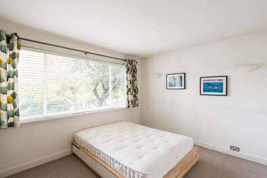 Grade I-listed modernism: Apartment in the 1930s Berthold Lubetkin-designed Highpoint in London N6