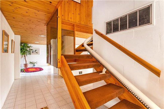 1970s Michael Brawne-designed modernist property in Fishers Pond, Hampshire