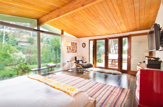 Val Powelson-designed midcentury modern property in Los Angeles, California, USA