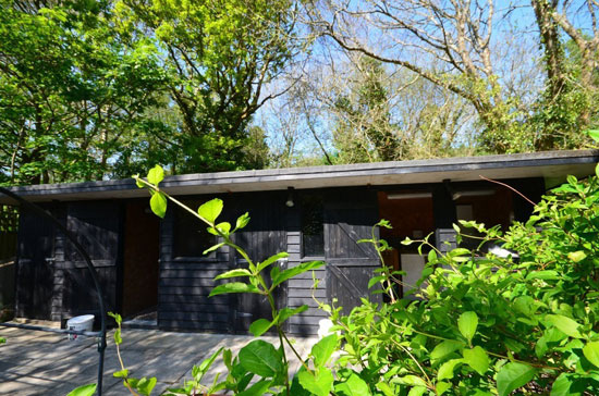 Four-bedroom Huf Haus in Bolingey, Cornwall