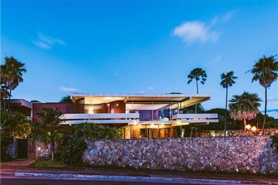 1960s Howard Wong-designed midcentury property in Honolulu, Hawaii, USA