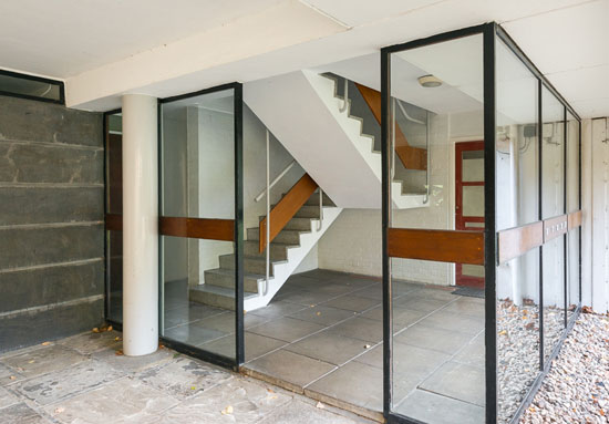 Two-bedroom Span apartment in grade II-listed Hallgate, Blackheath, London SE3