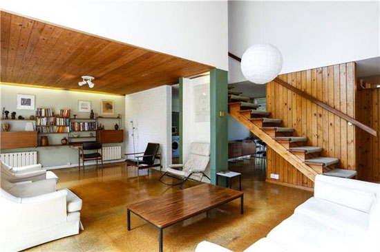 1960s Norman Plastow-designed midcentury property in London SW20
