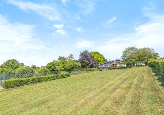 1960s midcentury modern house in Alresford, Hampshire