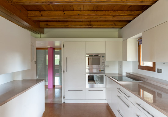 Michael Wilford-designed contemporary modernist property in Hartfield, East Sussex