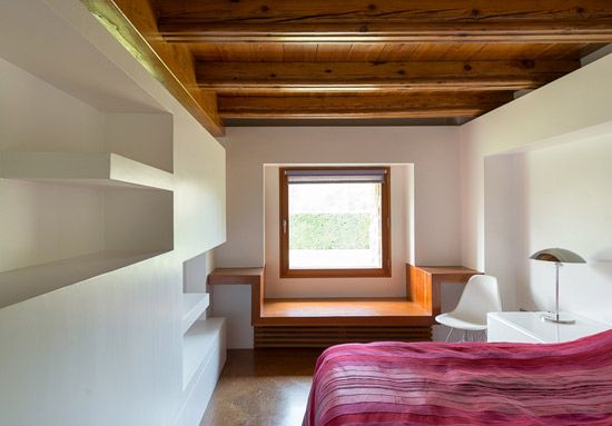 Michael Wilford-designed contemporary modernist property in Hartfield, East Sussex