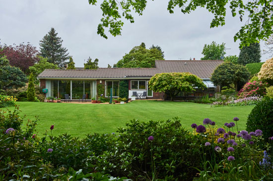 1970s modernism: Three-bedroom property in Barming, Kent