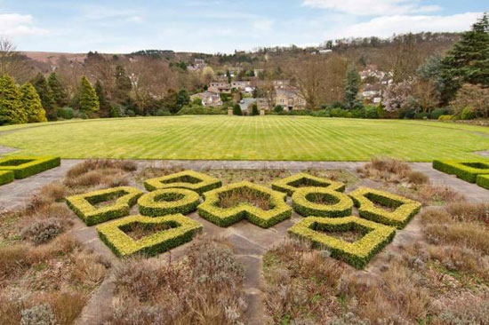 heath3 Sir Edwin Lutyens-designed Heathcote grade II-listed Arts and Crafts house in Ilkley, West Yorkshire