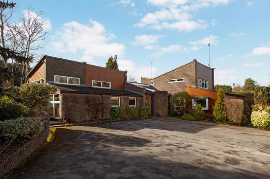 On the market: Barnfield 1960s modernist property in Henley-On-Thames, Oxfordshire