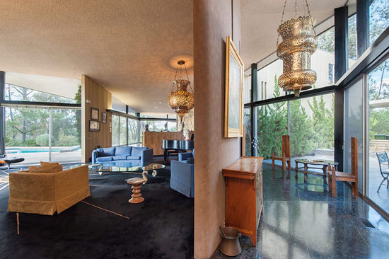 Charlton Heston’s 1950s midcentury modern property in Coldwater Canyon, Los Angeles, California, USA