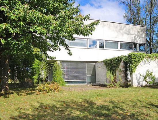 1960s modernism: Johannes Peter Holzinger-designed property in Bad Nauheim, Hesse, Germany