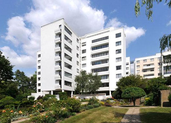 Three-bedroom apartment in the 1930s Berthold Lubetkin-designed Highpoint 1 building in London N6