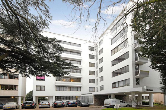 On the market: First floor apartment in the grade I-listed Berthold Lubetkin-designed Highpoint building in North Hill, London N6