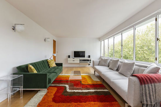 Apartment in Berthold Lubetkin’s Highpoint, London N6