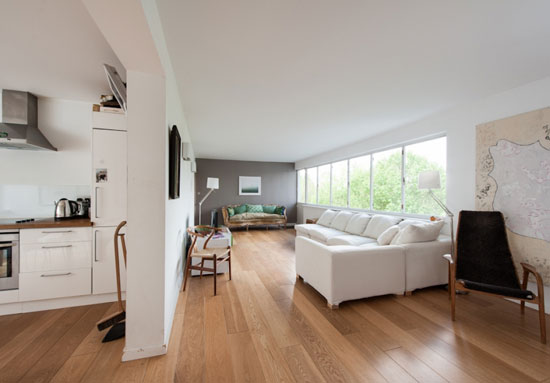 high2 Three bedroom apartment in the grade I-listed 1930s modernist Berthold Lubetkin-designed Highpoint building in North Hill, London N6