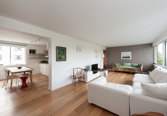 Three bedroom apartment in the grade I-listed 1930s modernist Berthold Lubetkin-designed Highpoint building in North Hill, London N6