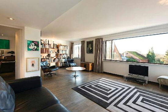 Four-bedroom duplex apartment in the 1930s Berthold Lubetkin-designed Highpoint II building in North Hill, London N6